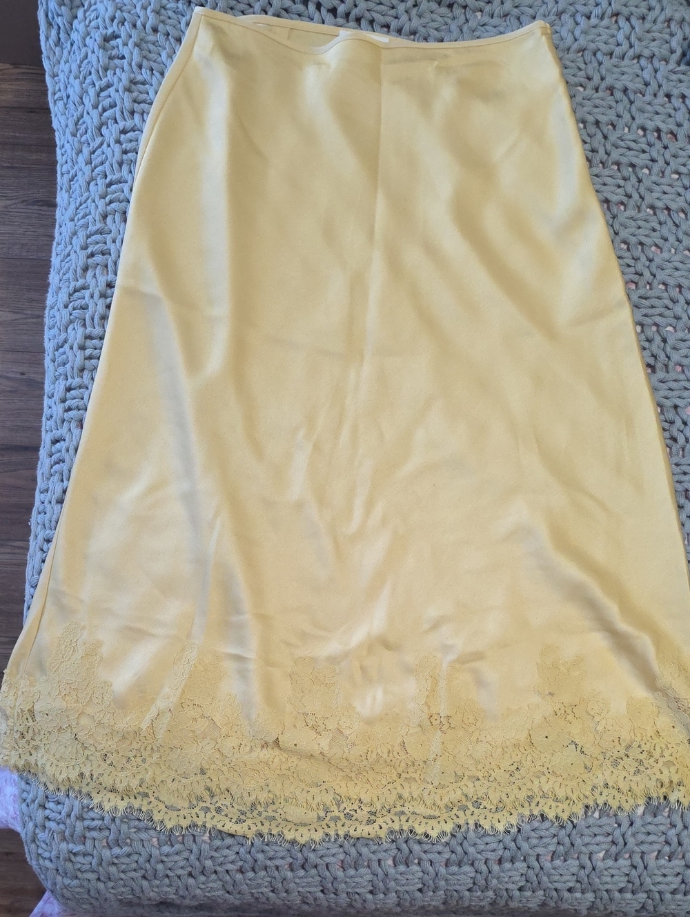 Women's Yellow Lace Trim Slip Skirt - Willow & Wind